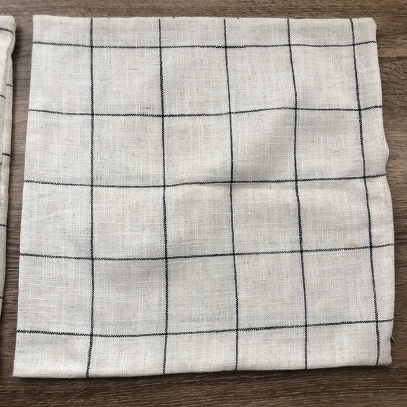 Set of 2 pillow covers - Picture 2 of 4